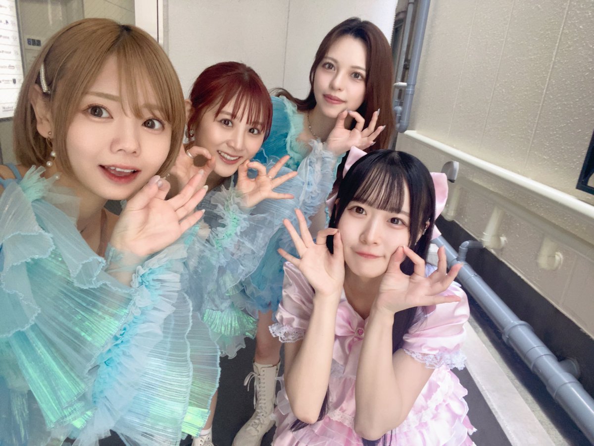 unSea_0616's tweet photo. 「Chord!! vol.10」@ 秋葉原TwinBox GARAGE ありがとうございました😉✨

➖SetList➖

Magic hour
Escape
花びら
シースルー
-MC-
未来へ
未来へ

✅7/21(祝) 渋谷duoワンマンチケット発売中！
🎫 https://t.co/GqHF5cZZKC

トナリアさん、さくまる。さん、ROY Limited GIRLFRIENDのゆずかさんと📸✨ https://t.co/00hJkMKZ6q