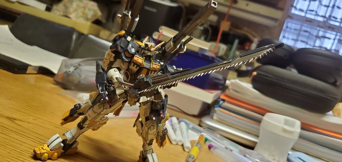 アバさん、はじめまして。#俺達のZW鉄オルAnniv 開催おめでとうございます。

初めての投稿として最近作った鉄血シリーズのフラウロスの改造ガンプラ、「ガンダムフラウロスマドロック」を乗せます！