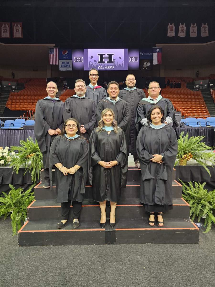 Fabiola Ruiz-Arras (@fabyarras) on Twitter photo Closing out The 24-25 school year with The Graduation of The Kingdom of 2025 βοΈπ‘π Congratulations Knights!!!
<a href="/HanksGutierrez/">Danny Gutierrez</a> <a href="/DBumpas/">David Bumpas</a> <a href="/bre_terrazas/">Brenda Terrazas</a> <a href="/Counseling1HHS/">HHS_Counseling</a> Closing out The 24-25 school year with The Graduation of The Kingdom of 2025 βοΈπ‘π Congratulations Knights!!!
<a href="/HanksGutierrez/">Danny Gutierrez</a> <a href="/DBumpas/">David Bumpas</a> <a href="/bre_terrazas/">Brenda Terrazas</a> <a href="/Counseling1HHS/">HHS_Counseling</a>