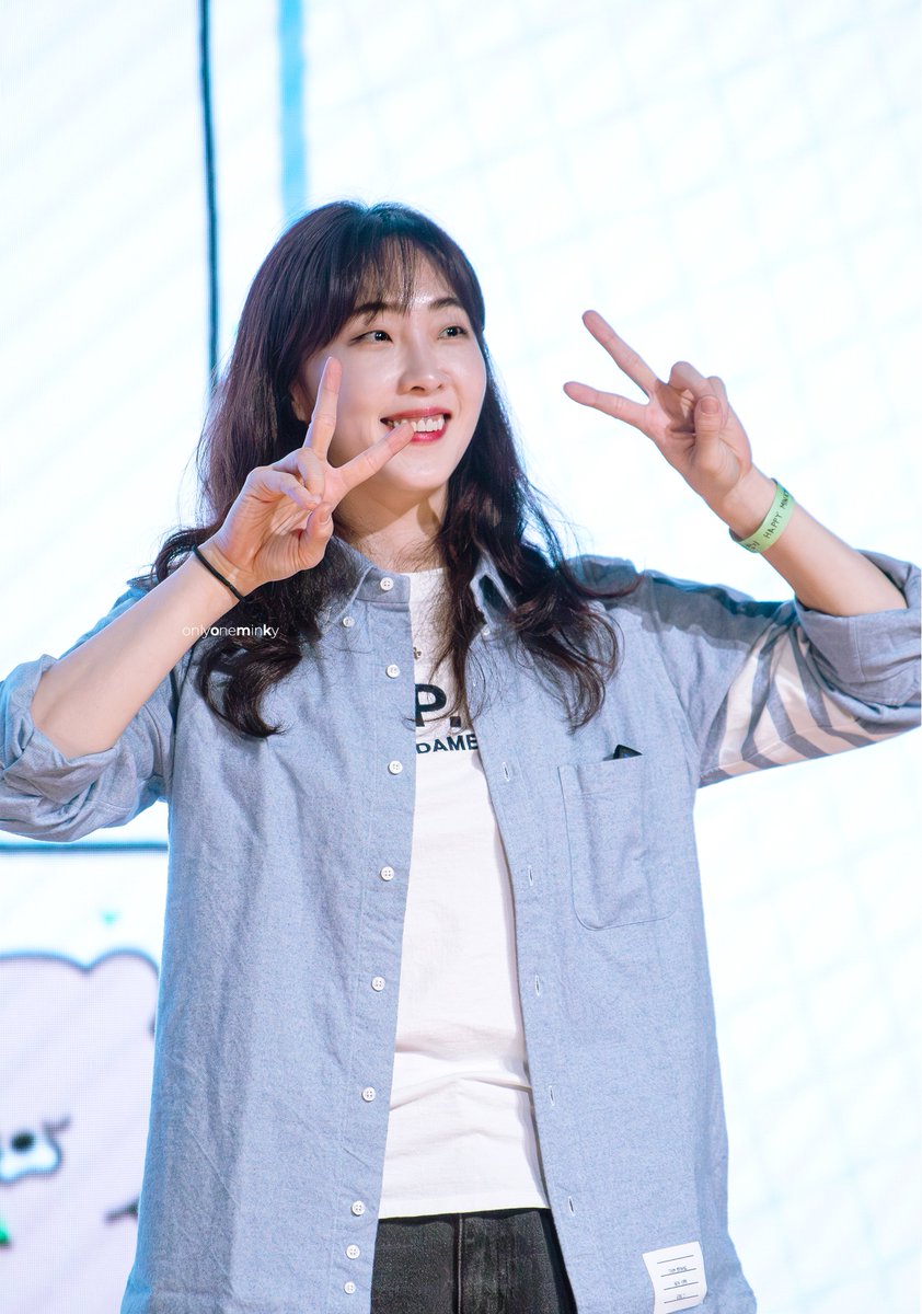 omk_no15's tweet image. 밍경네컷
황밍수하러 가야지

#황민경