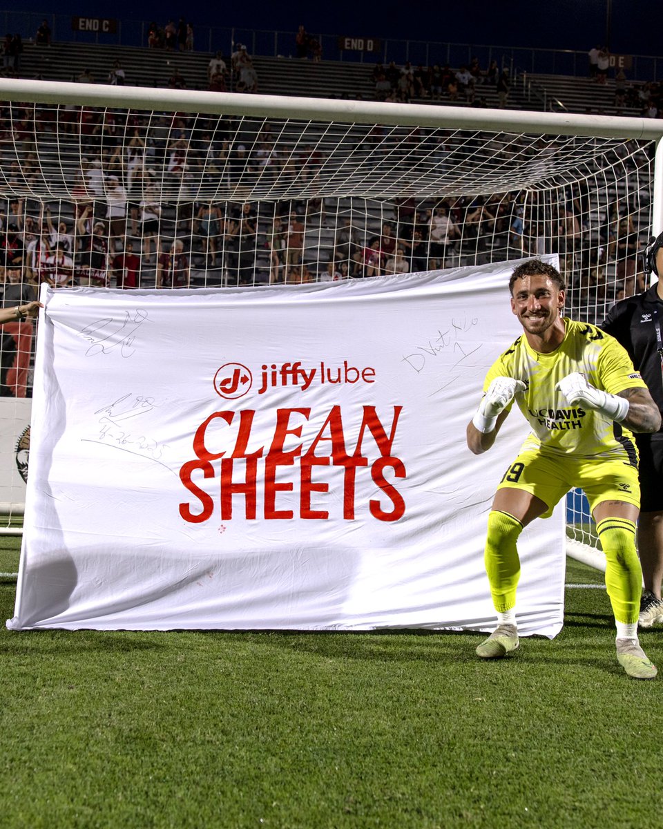 SacRepublicFC's tweet photo. Clean sheet in the chat 💬 @JaredMazzola 

#SACvLV | @jiffylube https://t.co/vjwrcRYSif