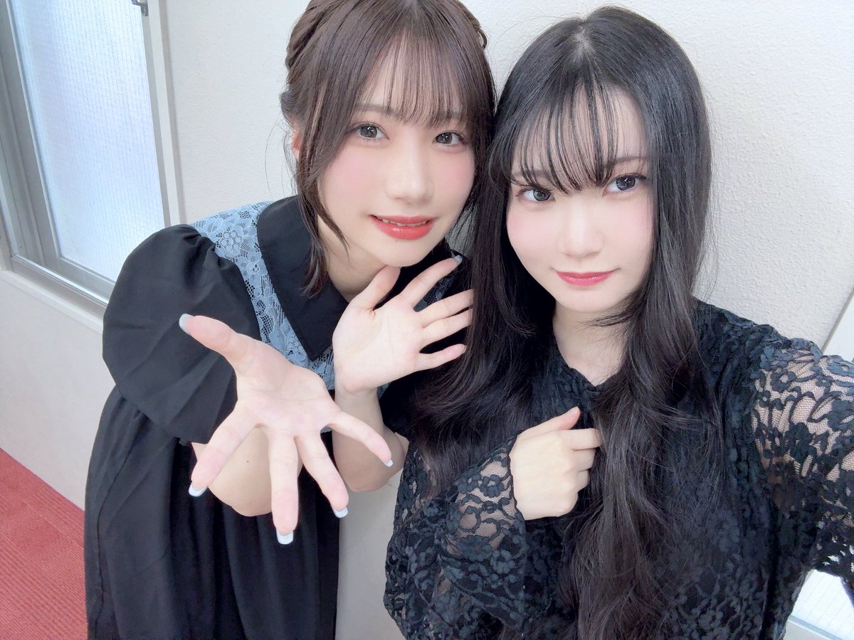 hika_tsukishiro's tweet photo. #サシバナ ありがとうございました！！！

実はめちゃめちゃ仲良しなのに初対面（？）のちゃんりおこと、土屋李央ちゃんとたくさんお話できて、そして普段応援してくださっている皆さんともお話できたりして楽しかったです！！！！

ちゃんりお、今日もゲームするぞ。 https://t.co/ZrR5gLDfMg