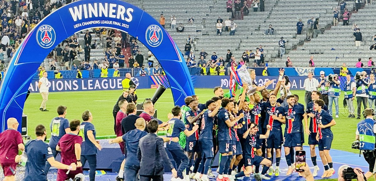 PdHooghe's tweet image. Historical PSG squad in top shape fueling our journey to glory. 🏆 what a closure @Aspetar #PSGChampions #UCLChamps #Gratitude