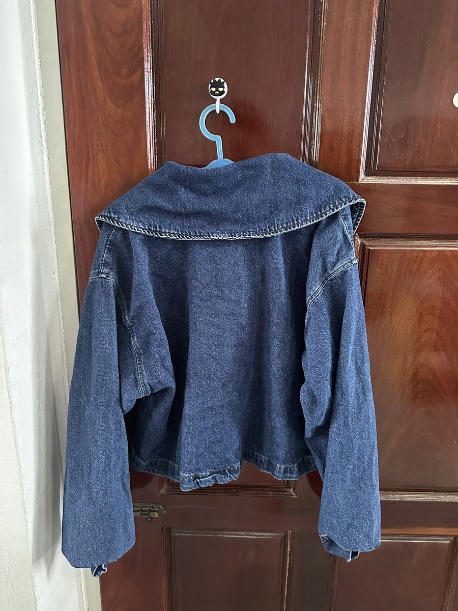 OSHIX06's tweet image. ส่งต่อแจ็กเก็ตเดนิมZara
แค่ลองใส่
ไม่มีตำหนิ เทียบ1
ซื้อที่เซนเวิล วันที่31มีนาปีนี้
Shop 2,190 ส่งต่อ 1,490 รส
Size L
มีป้ายนะคะ สแกนได้
#เสื้อผ้ามือสอง #ส่งต่อเสื้อผ้า #ส่งต่อzara  #ส่งต่อuniqlo  #ส่งต่อbeming #ส่งต่อhm #เสื้อผ้า #เสื้อผ้ามือสอง #zara #ส่งต่อซาร่า