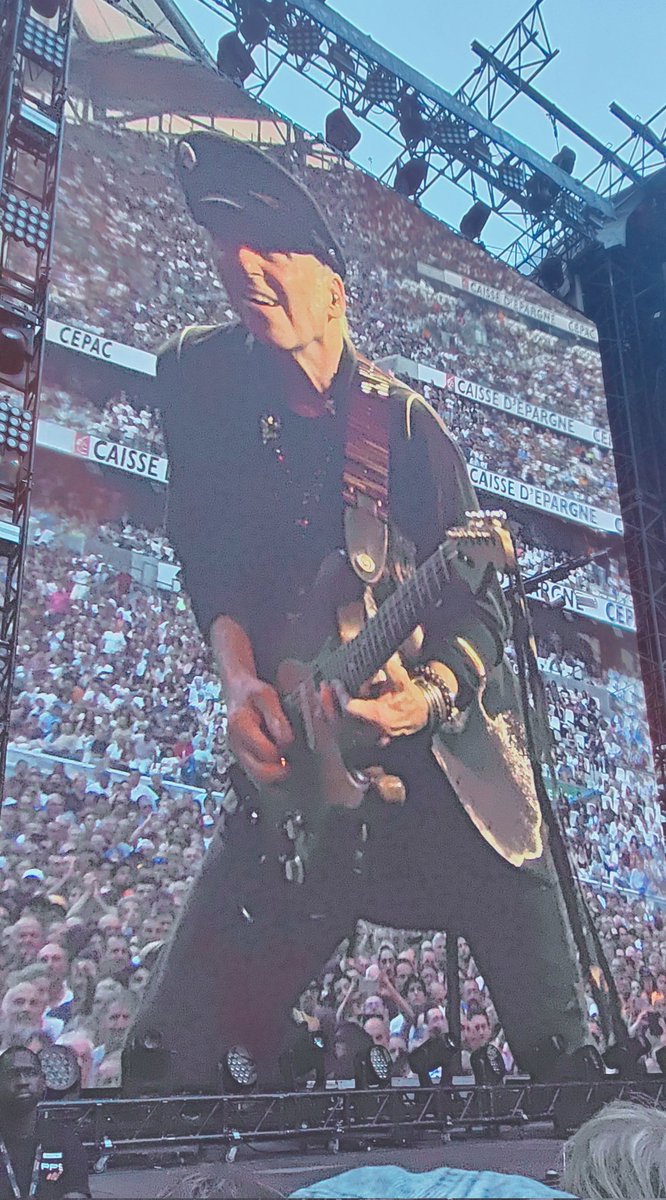 Barcelona 🍅 (@mosqueter4) on Twitter photo Marseille! A great, great night, <a href="/azsweetheart013/">Amy Aiello Lofgren</a> congratulations our dear <a href="/nilslofgren/">Nils Lofgren</a> was spectacular. We will continue in San Sebastián! Thanks for all! 🩵🐾 Marseille! A great, great night, <a href="/azsweetheart013/">Amy Aiello Lofgren</a> congratulations our dear <a href="/nilslofgren/">Nils Lofgren</a> was spectacular. We will continue in San Sebastián! Thanks for all! 🩵🐾