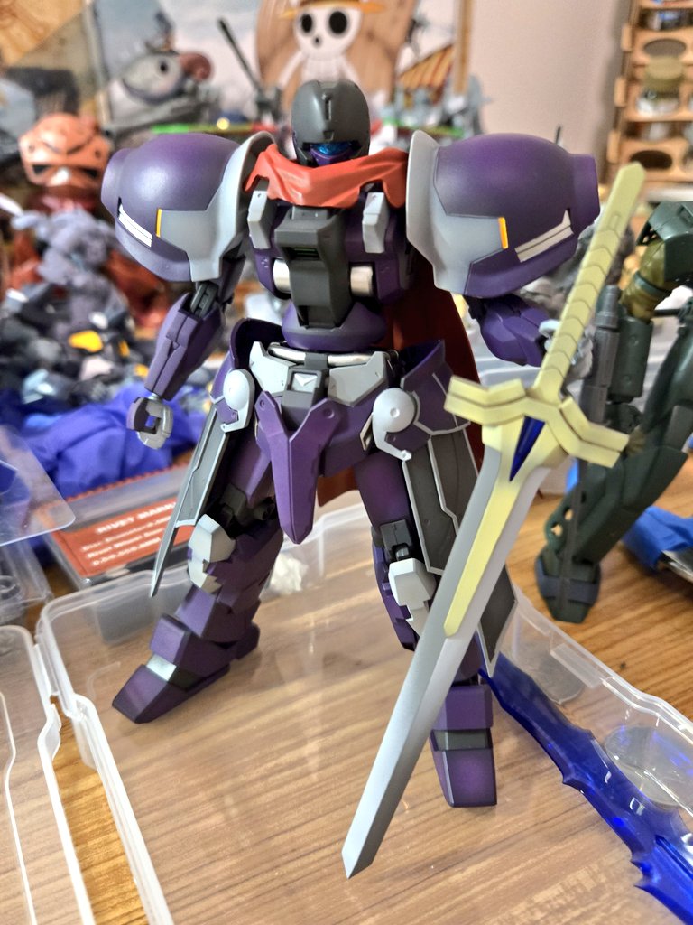 grimoireguy's tweet image. Black Knight kitbash completed! I wanted to make a kit based on the Black Knight from Fire Emblem: Path of Radiance.

It ended up being more purple than I wanted, but I didn&apos;t have time to experiment with other colors. 

#gunpla #ガンプラ #gundam