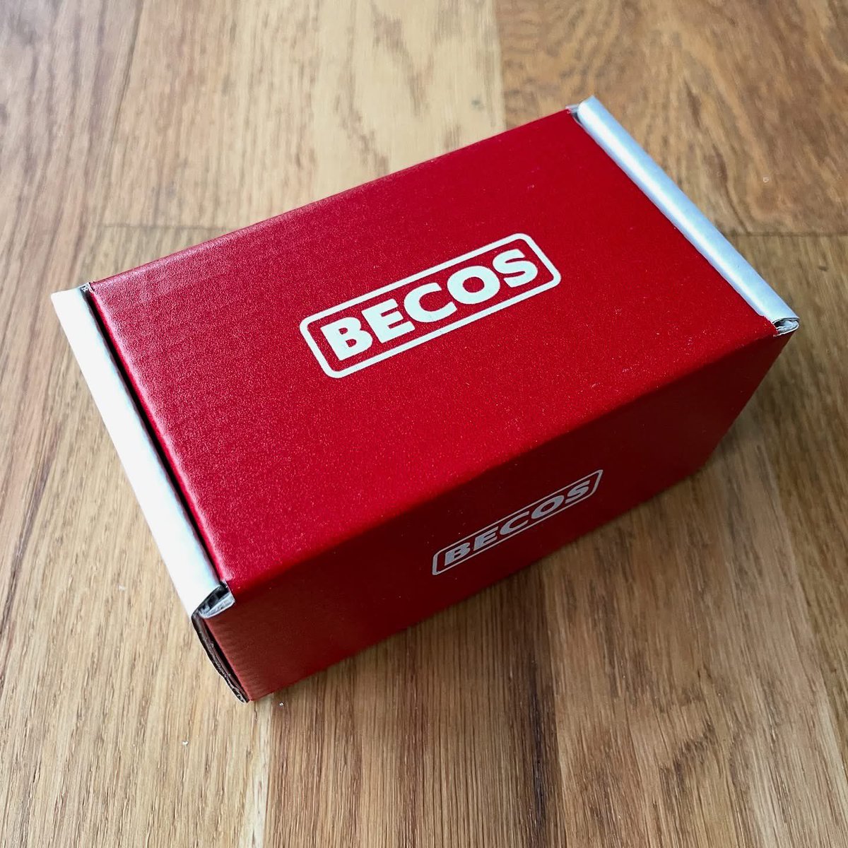 becosfx's tweet photo. プロセスの最後の仕上げで、すべてが力強く実用的になるだけでなく、かわいらしくもなります。自分へのご褒美にも、大切な人への贈り物にも。 #becosfx #compiqmini #compressorpedal #minipedals #compressormini https://t.co/tuvcS7OqBR