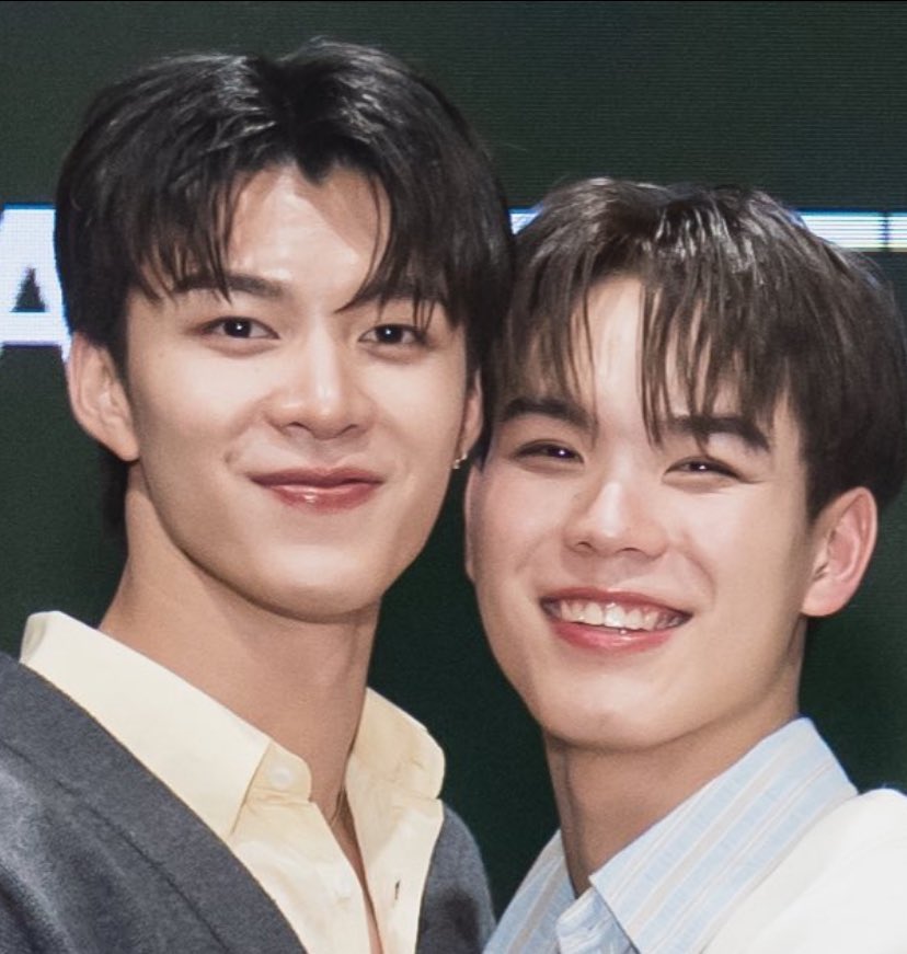 RunGOT7185307's tweet photo. รอยยิ้มที่เติมพลังใจได้ดี รอยยิ้มไม่ว่าจะเห็นกี่ทีก็หายเหนื่อย นั่นก็คือรอยยิ้มของเธอทั้งคู่นะเจ้าแฝด @nichameen8 @PKrittanun 🌙🐼🫶 รักนี้มีแต่เธอทั้งคู่ เจ้ารอยยิ้มของเรา🤍🖤 
#Meennicha8 #PingKrittanun 
#MeenPing #Area86
(ขออนุญาตเจ้าของภาพบางภาพด้วยนะคะ🫶) https://t.co/DuvJr3rVcm