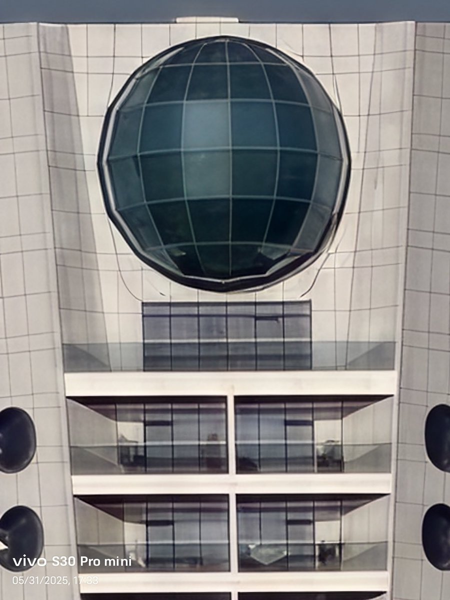 Sharing Same Camera Sample Pictures
Of Vivo S30 Pro MiNi (x200 FE). Starting 2 Pictures are  Rear Potraid First 23mm The Second 35mm. And The 3rd 4rt Rear 1x And 100x. #Vivox200FE #VivoS30promini