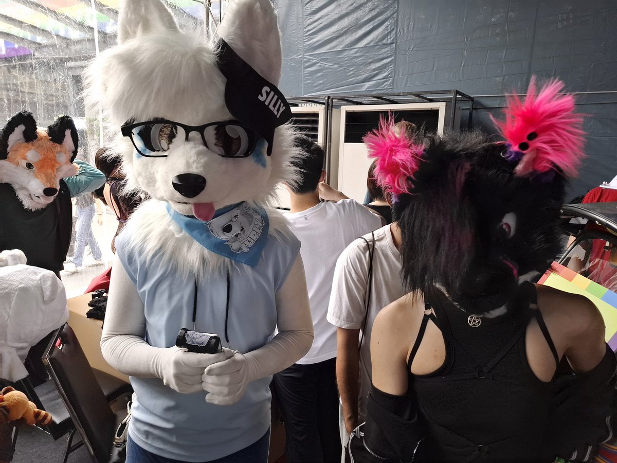 Khaosod English (@khaosodenglish) on Twitter photo (2/2) Participants from Drag Bangkok at Parc Paragon are ready to join the Bangkok Pride Parade on Sunday afternoon. (Photo by <a href="/PravitR/">Pravit Rojanaphruk</a>) Thailand #Bangkok #pride2025 #DragBangkok #BangkokPride #BangkokPrideMonth #lgbtqia (2/2) Participants from Drag Bangkok at Parc Paragon are ready to join the Bangkok Pride Parade on Sunday afternoon. (Photo by <a href="/PravitR/">Pravit Rojanaphruk</a>) Thailand #Bangkok #pride2025 #DragBangkok #BangkokPride #BangkokPrideMonth #lgbtqia