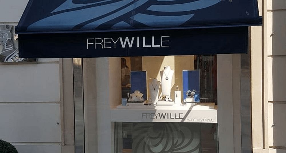 buzzufy's tweet photo. ⭐️ Freywille’s Colorful History: From Art to Icon!
 🙌
Read more in our blog
👇
https://t.co/QCIuPOqfmg 

Follow us on instagram: https://t.co/3gIoXNno5W
#watches #Freywille #vintagewatches #menwatches #rolexwatch #luxurywatches https://t.co/UycEMXye8D