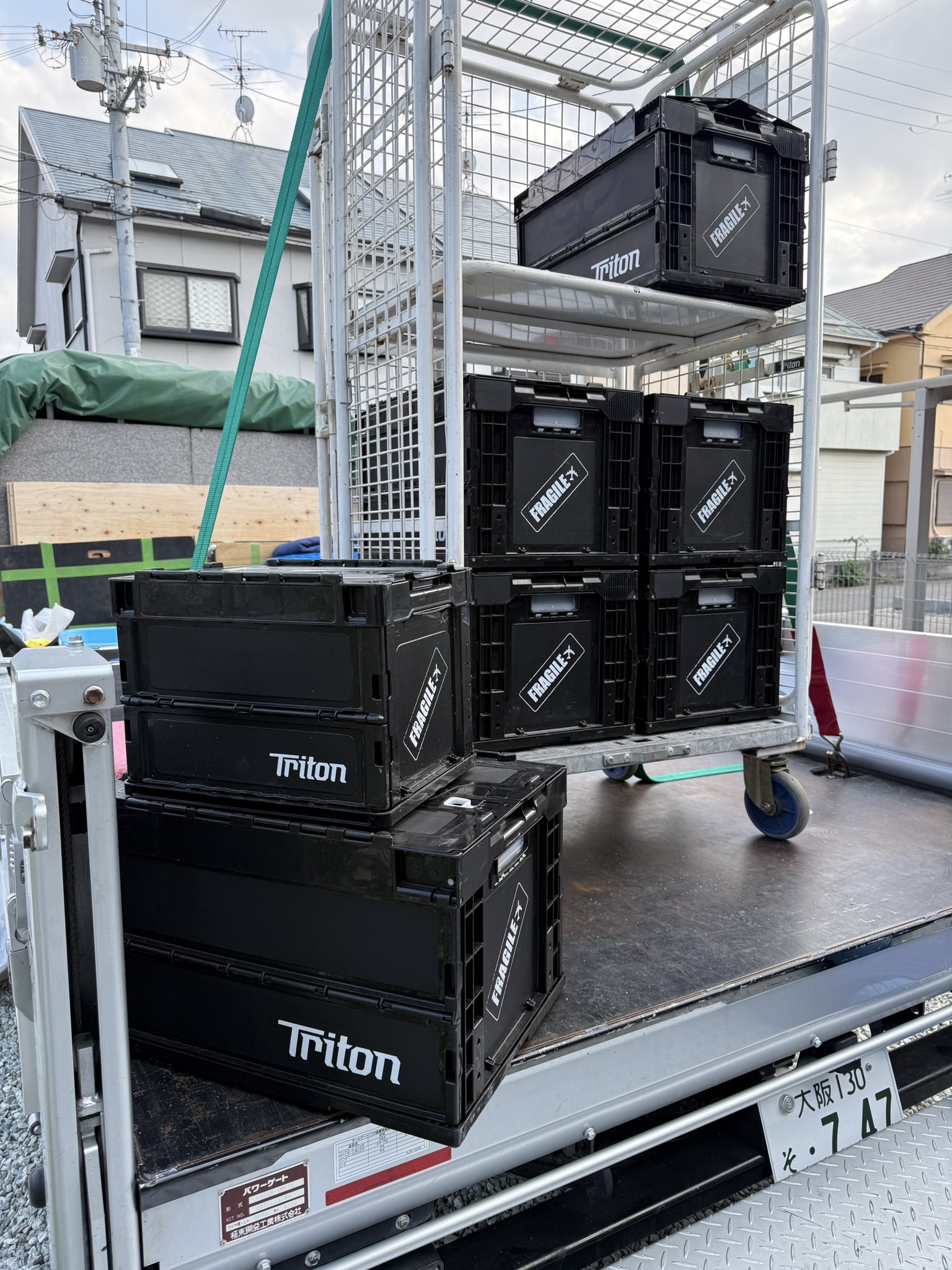 アクリル水槽 2面ブラック W1200 D600 H450 発送可能　カンテツ カンテツ水槽1200-600-450セット