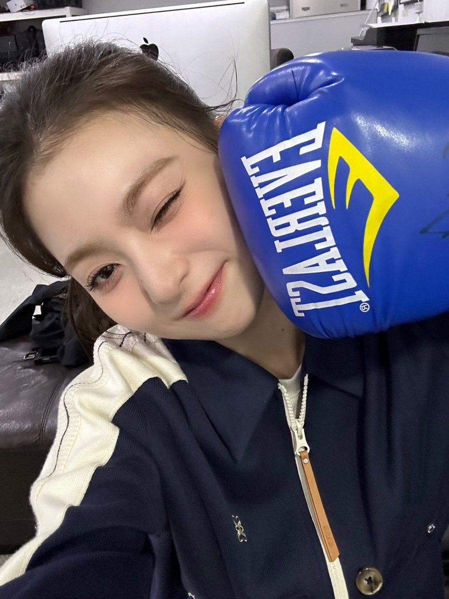 ✦ . 　⁺ 　 . ✦ . 　⁺ 　 . ✦