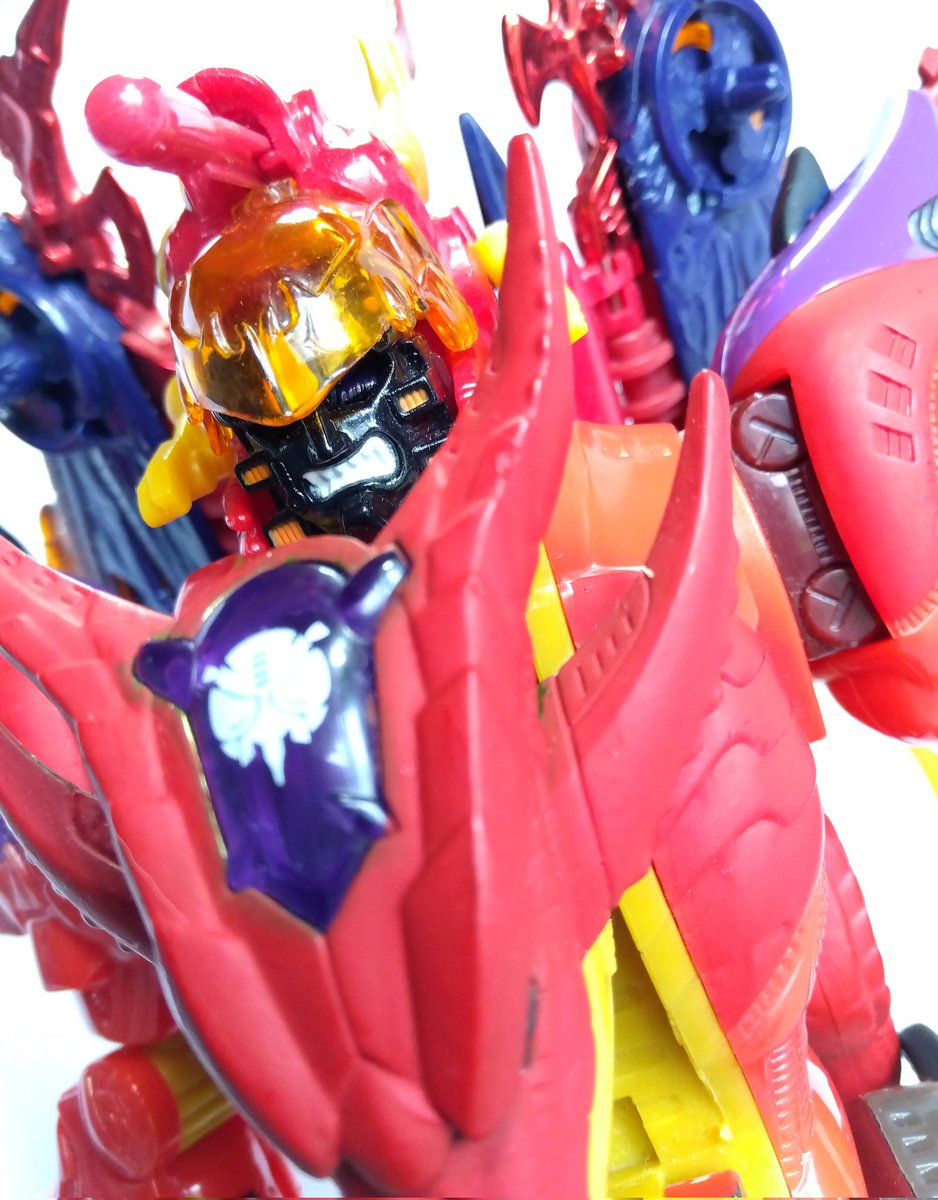 donm645's tweet photo. なんとか『それらしく』なってきた #トランスフォーマーギャラクシーフォース 基準のドラゴンメガトロン
#千葉繁

今度の土曜6/ 7の #TFプチオフ会2025夏 に持って行こうと試行錯誤中な #カスタムTF

#リペフォ　#オリTF　#ビーストウォーズ　#Transformers　#BEASTWARS https://t.co/9flLCFdoWl