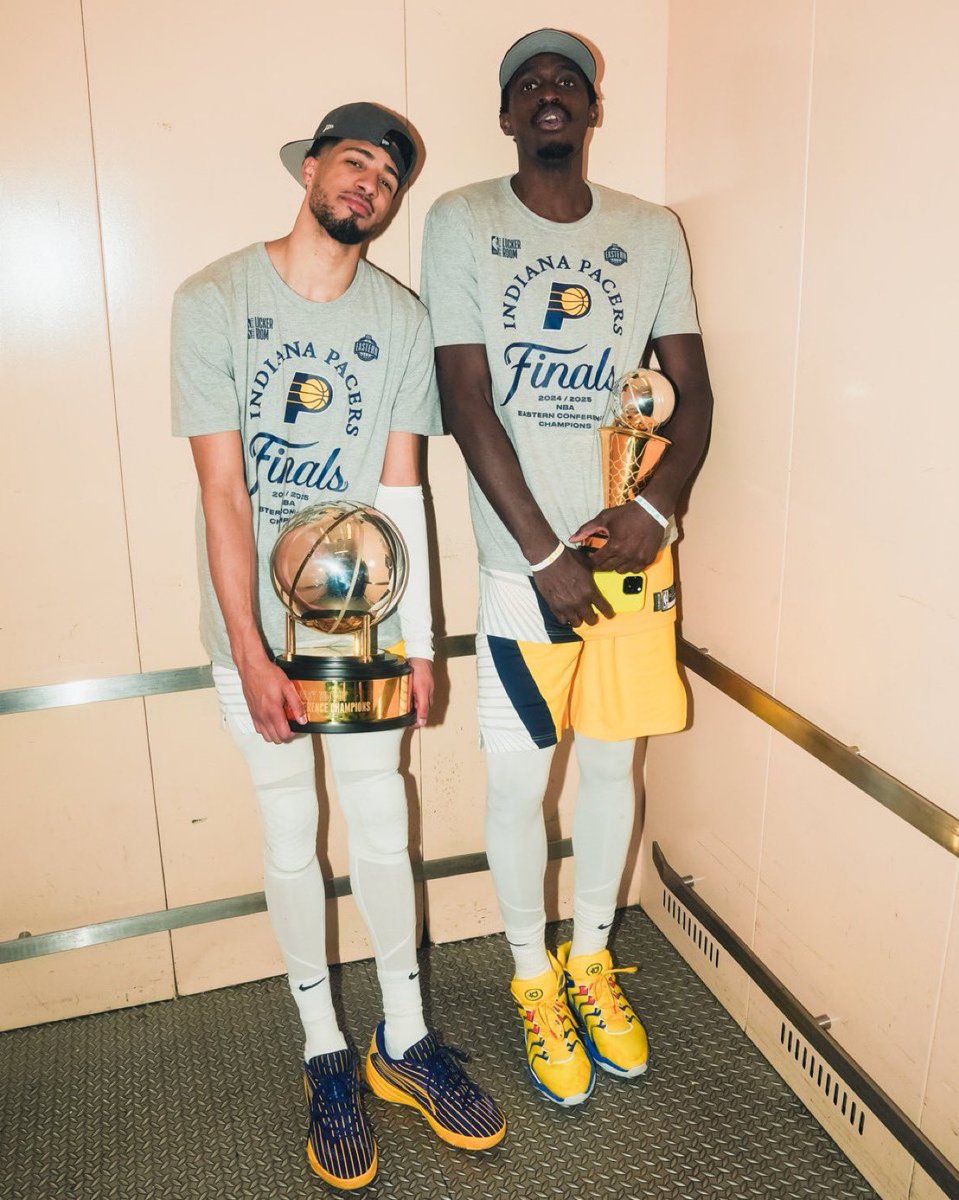 esidery's tweet image. In totality, the Pacers acquired Tyrese Haliburton and Pascal Siakam for the following:

Domantas Sabonis
Bruce Brown
2024 1st
2024 1st
2026 1st

Essentially Sabonis and three picks in exchange for Indiana’s first NBA Finals appearance in 25 years, plus a wide open title window.