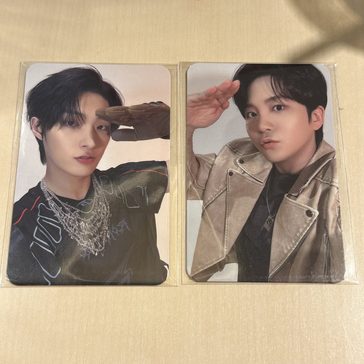 ANITEEZ IN TREASURE POPUP 
ATEEZ 에이티즈 アチズ  トレカ 交換

【譲】
画像1枚目:5500円特典トレカ ミンギ ジョンホ

【求】
5500円特典トレカ: ホンジュン ユノ

ただいま渋谷にて手渡し優先
お気軽にお声がけ下さい🙇‍♀️
