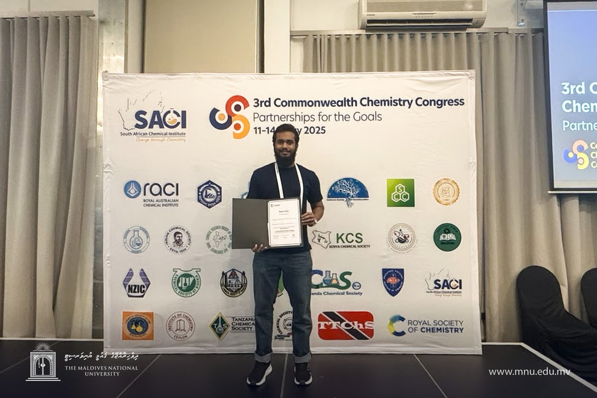 The Maldives National University proudly congratulates Moosa Maahee Mohamed, a student from the Faculty of Engineering, Science and Technology (FEST), on winning the Poster Prize awarded by RSC Advances at the Commonwealth Chemistry Congress 2025 in Stellenbosch, South Africa.
