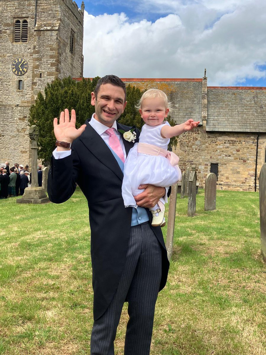 Perfect family wedding weekend 🩵