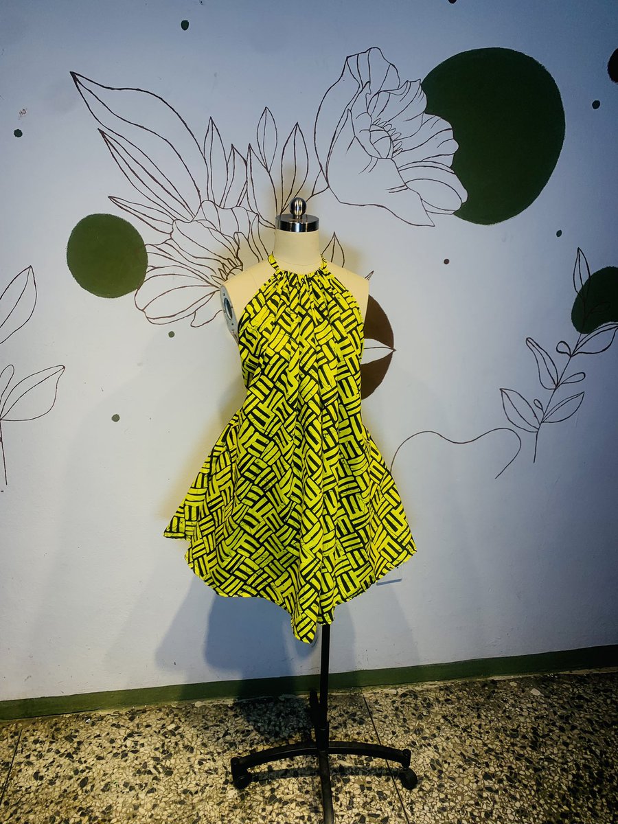 ODUNMADEIT's tweet photo. Hi guys, Good morning and happy new month.
i have seven of this dress for sale.
They’re up for immediate pick up.
It’s one size fits all. 
It’s going for 10k each. 

Please help me repost when you see this 🙏 https://t.co/kLGXnLoWIg