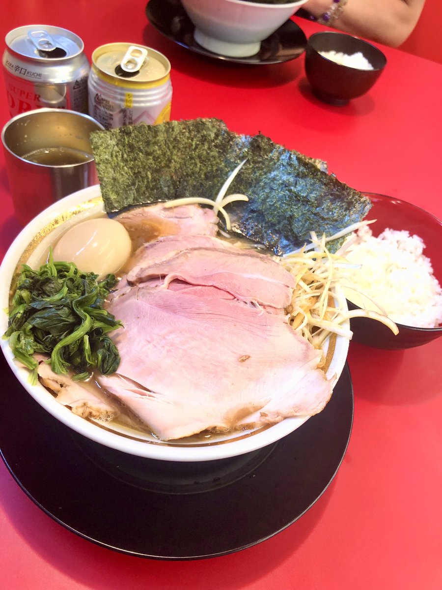 🍜行きましょ⭕️–⭕️行きましょ〜ワオワオ、、、せーの🤗こんにちはぐばンぐばンでーす✌️✌️👋👋

王道家直伝との丸家伊勢崎店🏠モゴモゴ😵‍💫😵‍💫

本当に緊張していますが、頑張って食券押しまーす

食券は〜聴いてください🎙️レッツゴー　　ネギ白ラーメン味玉半🍚🍺🍺ライスナミモリモゴモゴ😵‍💫😵