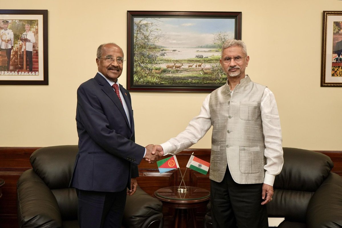 hawelti's tweet photo. Foreign Minister Osman Saleh today met, in Delhi, Indian Foreign Minister, Dr. S. Jaishankar.  The talks focussed on overall enhancement of bilateral ties; and especially in the sectors of Health, Education as well as Trade and Investment.  

The two sides further discussed current developments  in the Horn of Africa, the Red Sea and the Indian Ocean.