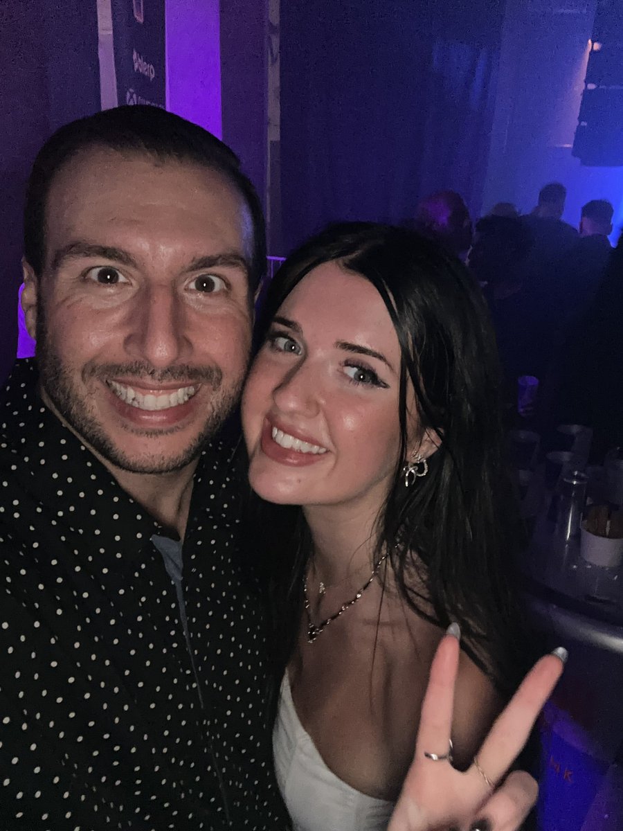 Twitchcon EU you are so sweet and look amazing everytime!! always a pleasure to see you and chat!! <a href="/NatiTTV/">Nati</a> #Twitchcon #TwitchconEU #Twitchcon2025 #TwitchconRotterdam