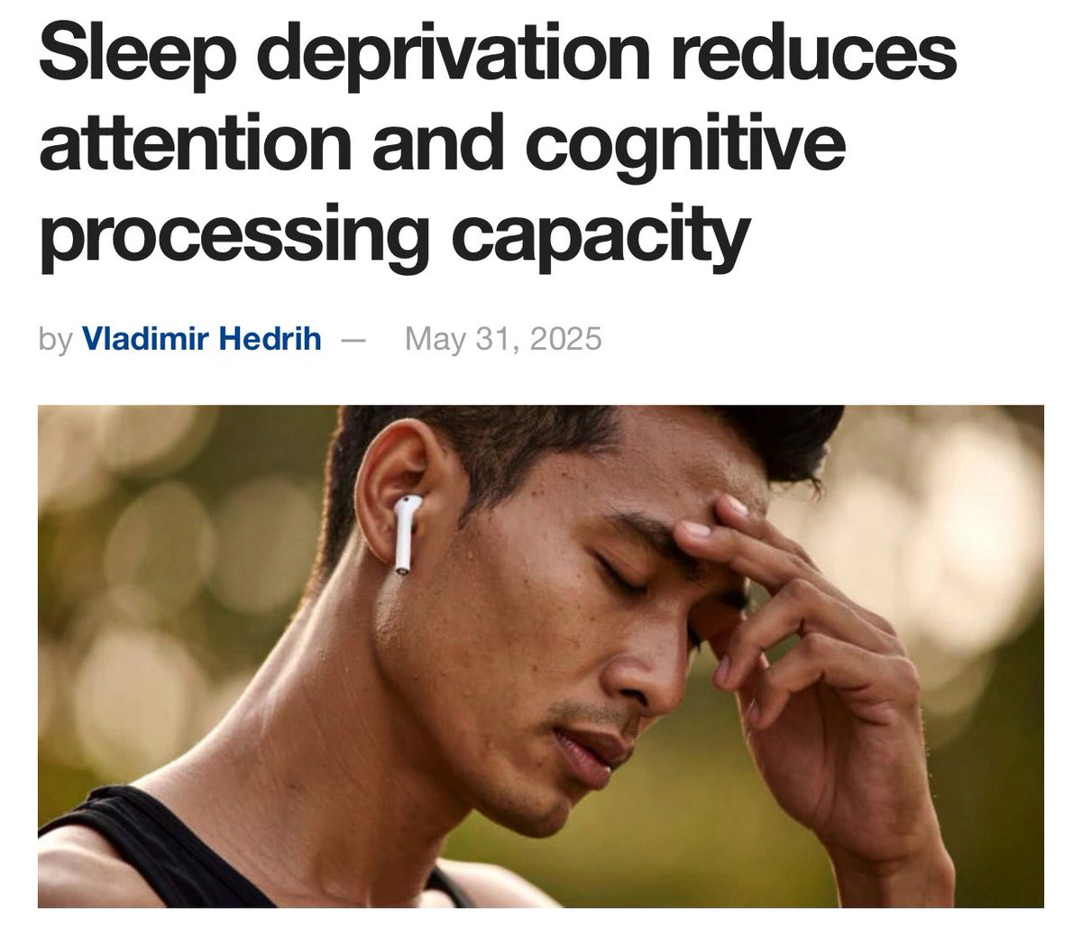 Sleep deprivation reduces attention and cognitive processing capacity 

A study of table tennis players in China found that 36 hours of sleep deprivation prolonged their reaction time and reduced attention and cognitive processing capacity. 

Functional connectivity between the