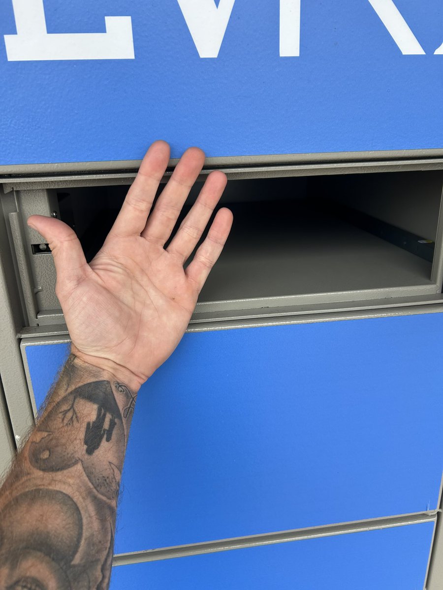 lufc81's tweet photo. @sizeofficial pathetic service from yourselves and DPD. Apparently my trainers were in here…. Would never fit! And no help from customer service at all. No Liverpools for me https://t.co/ARgBbTvEUn