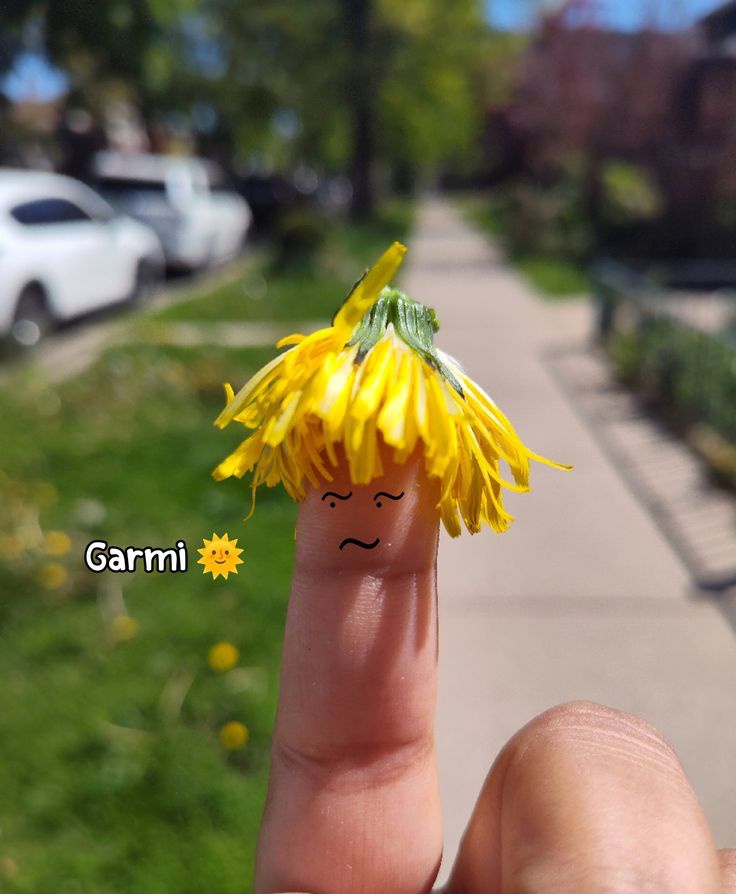 It's evening but feeling like noon 
Because, its officially 1st June 
🥲

#Garmi #Lahore 
#UjiiWrites