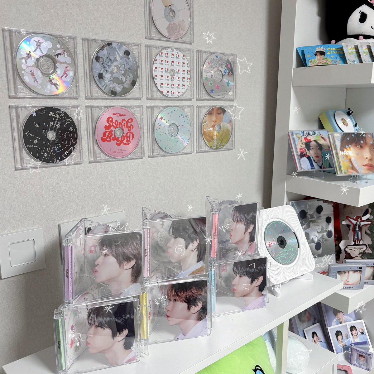 덕질존 업데이트🆙🪽
위즈니의 방에는 귀여운것들 가득가득함 !
(о´∀`о)🎀🤍