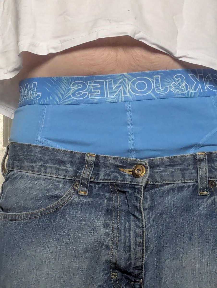 Dee Wild tweet media