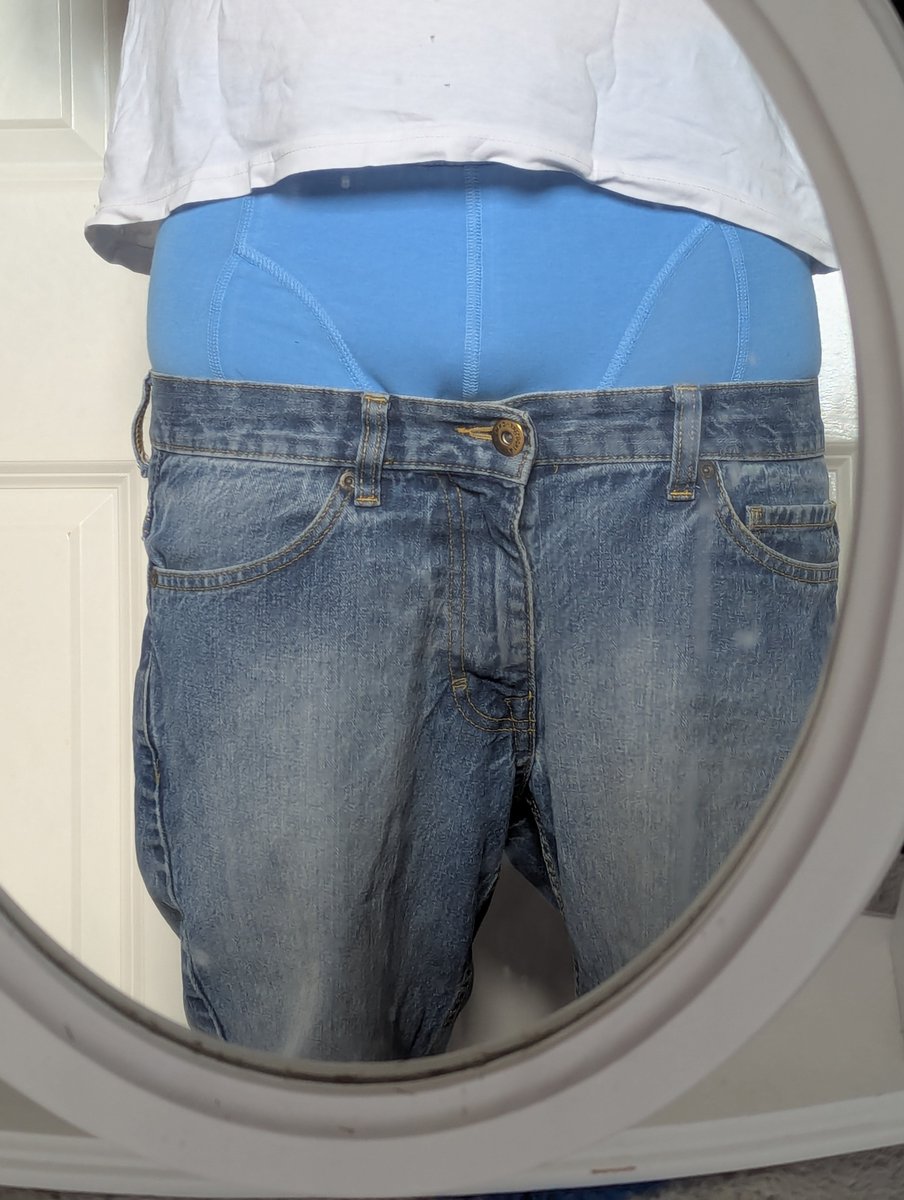 Dee Wild tweet media