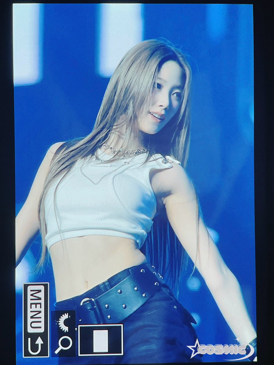 [Preview] 250601 위버스콘

#LE_SSERAFIM #르세라핌 #ルセラフィム
#KAZUHA #中村一葉 #카즈하 #カズハ