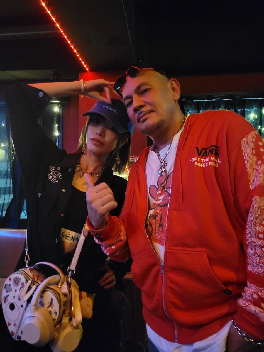 GDXakaSHU's tweet image. 池袋WEST SIDE 🔥WARUGAKI  G presents　[Brother Hood] Vol お疲れ様🙏あんまり写真撮って無かった 笑 part1 Boo akaフルスイング/ 369 / DJ JNKER / upperkeen 

#westside #池袋 #bar #live