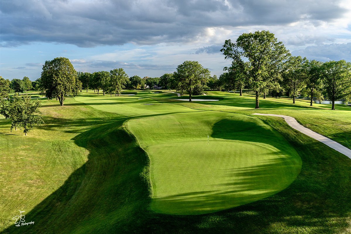 Evan_Schiller's tweet image. @WakondaClub in Des Moines, Iowa.  This original 1922 original Langford &amp;amp; Moreau design was recently &amp;amp; masterfully restored by the talented @TylerRaeDesign to its original look and feel.. if you love Old School designs as I do, you&apos;ll love this one.