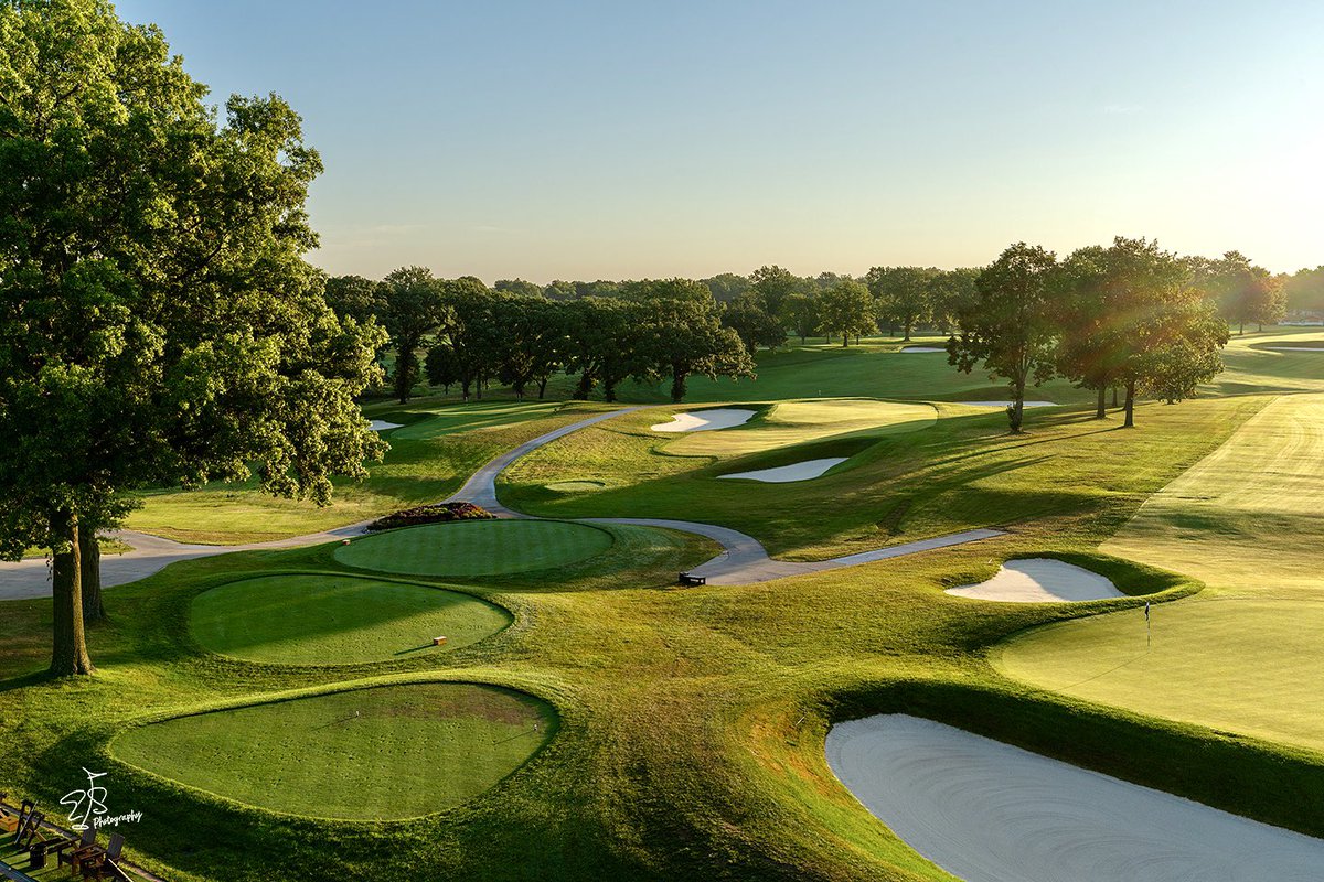 Evan_Schiller's tweet image. @WakondaClub in Des Moines, Iowa.  This original 1922 original Langford &amp;amp; Moreau design was recently &amp;amp; masterfully restored by the talented @TylerRaeDesign to its original look and feel.. if you love Old School designs as I do, you&apos;ll love this one.