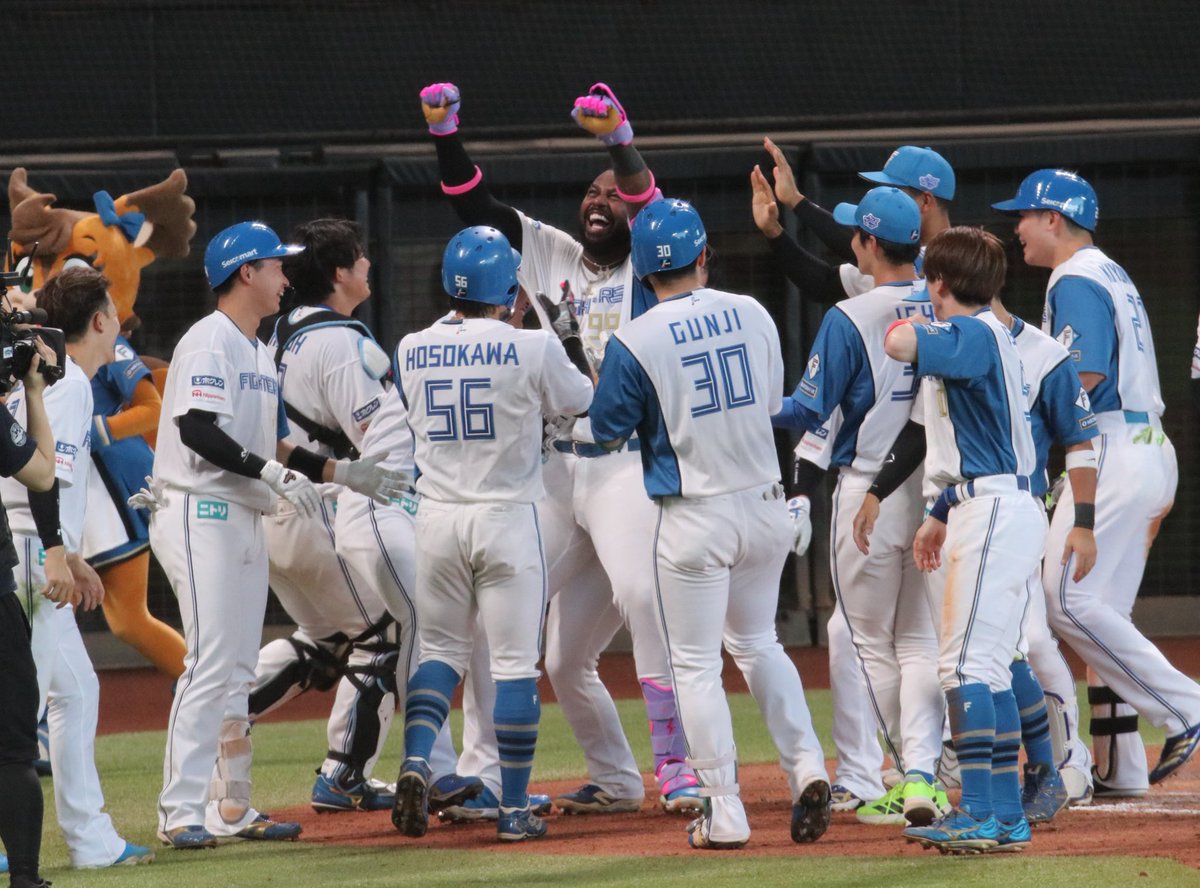 #ファイターズかわいい総選挙
#フランミルレイエス
#lovefighers 

かわいい総選挙に追加！！