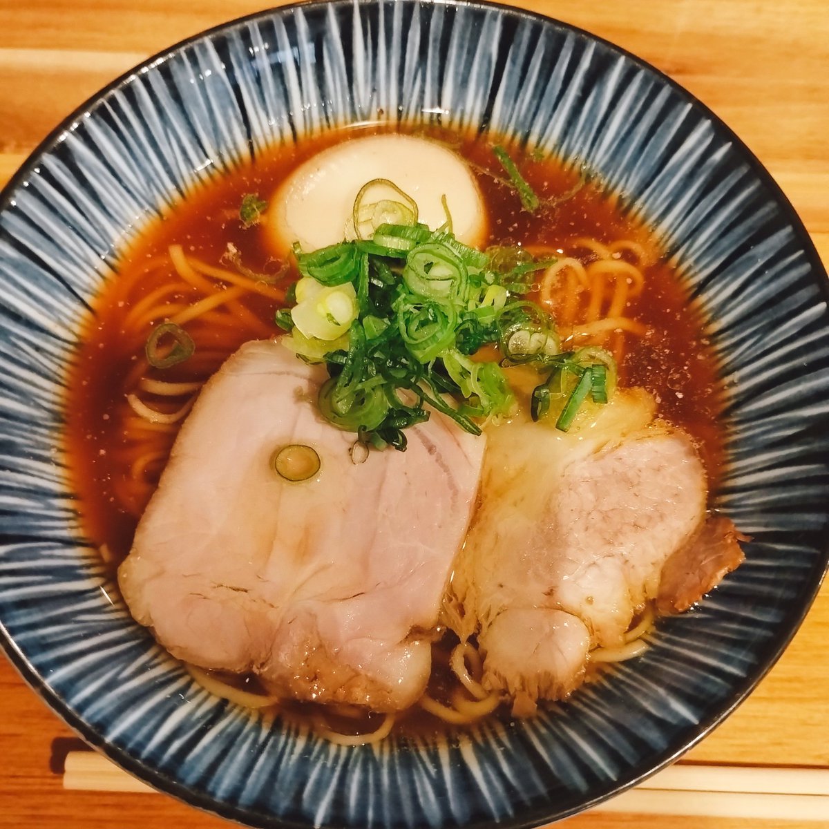 あっさりとした醤油味は美味い😋🍜
#浜松町駅　#ハちゃんラーメン