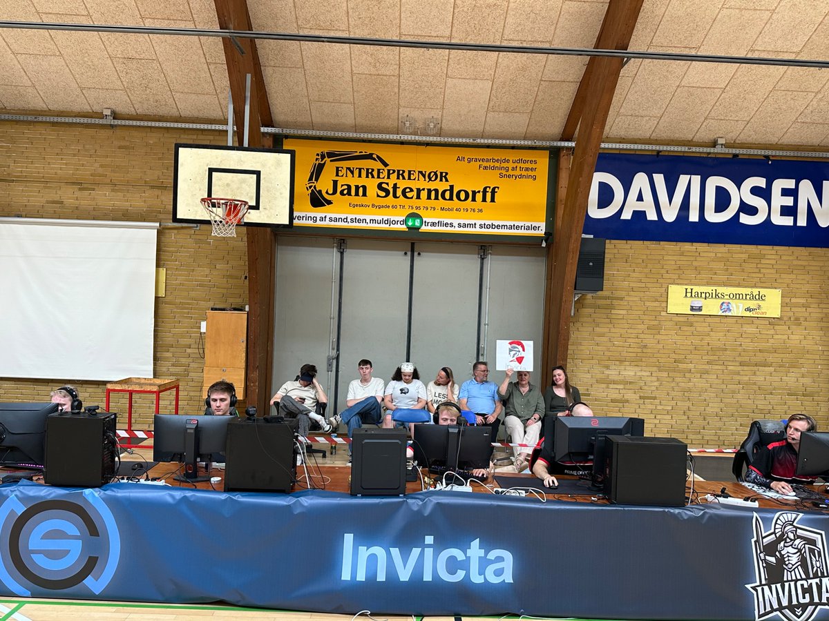 NCS (@ncs_gameon) on Twitter photo SĂĄ gĂĄr vi snart i gang med andet map! Se med fra start
Invicta (<a href="/lnvictaCS2/">Invicta CS2</a> )
Vs
Linx Legacy HP (<a href="/LinxLegacyGG/">Linx Legacy</a>)
Se med her:
twitch.tv/ncsggtv SĂĄ gĂĄr vi snart i gang med andet map! Se med fra start
Invicta (<a href="/lnvictaCS2/">Invicta CS2</a> )
Vs
Linx Legacy HP (<a href="/LinxLegacyGG/">Linx Legacy</a>)
Se med her:
twitch.tv/ncsggtv