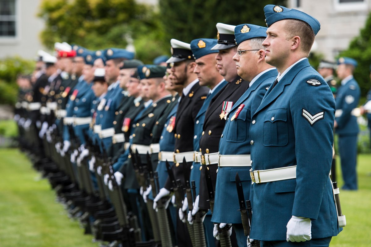GGCanada's tweet image. #GGSimon shares the following message to Canadians in honour of #CanadianForcesDay: gg.ca/en/media/news/…