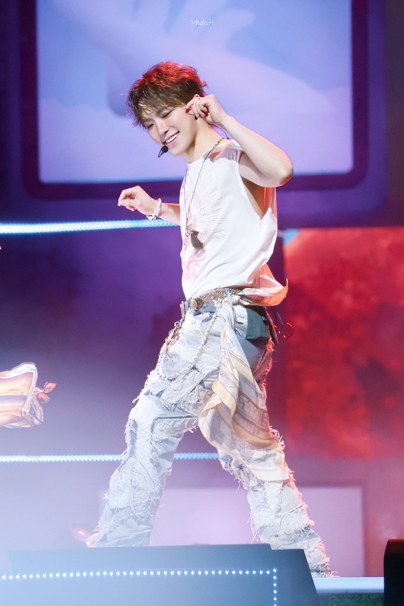 20250525 B-DAY PARTY

#디노 #DINO #이찬 #李灿 #ディノ
#세븐틴 #SEVENTEEN
<a href="/pledis_17/">세븐틴(SEVENTEEN)</a>