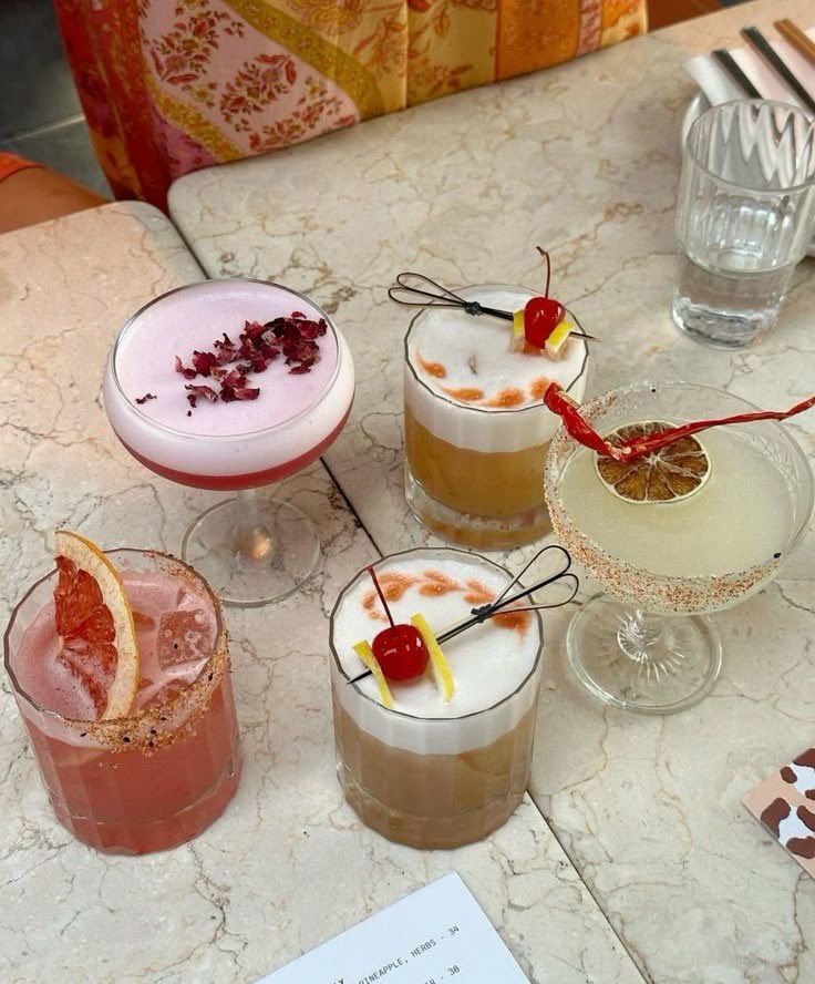 urpiscesmuse's tweet image. plans for today: 
nail appointment 9am-10am • 
beach day all day 12pm-18pm • 
dinner 20pm &amp;lt;3