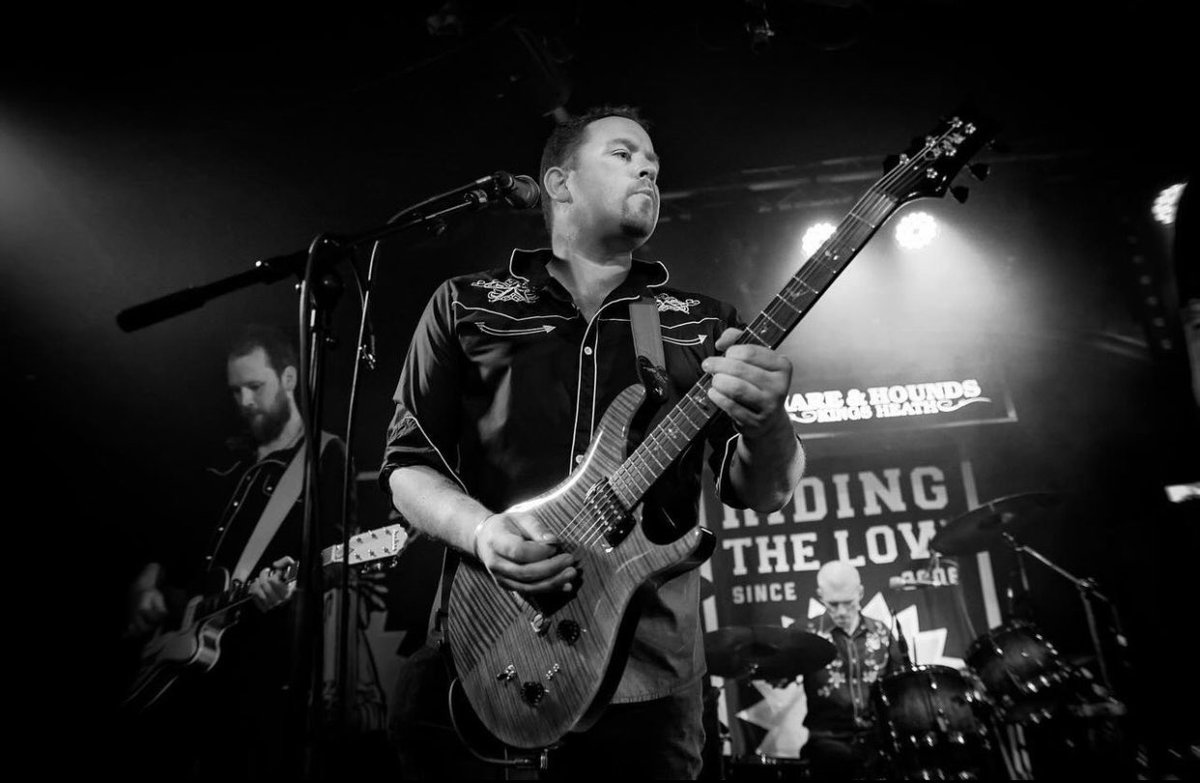 rtlfans's tweet photo. 📅 On this day in 2024, @ridingthelow played at @hareandhounds, Birmingham, to raise money for charity in honour of the late great Craig Spivey 🖤 

📷: @denise_e_art https://t.co/2shOILkgA7