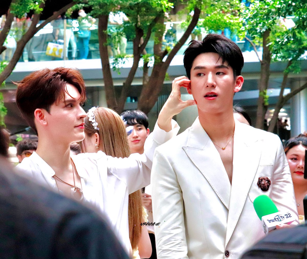 โนหนึ่ง หัวใจ มอสแบงค์ นะคะ ~

#MosBank 
#moslhong #SBANKY
<a href="/mos_psl/">moslhong</a> <a href="/Bank_mondop/">isbanky</a>