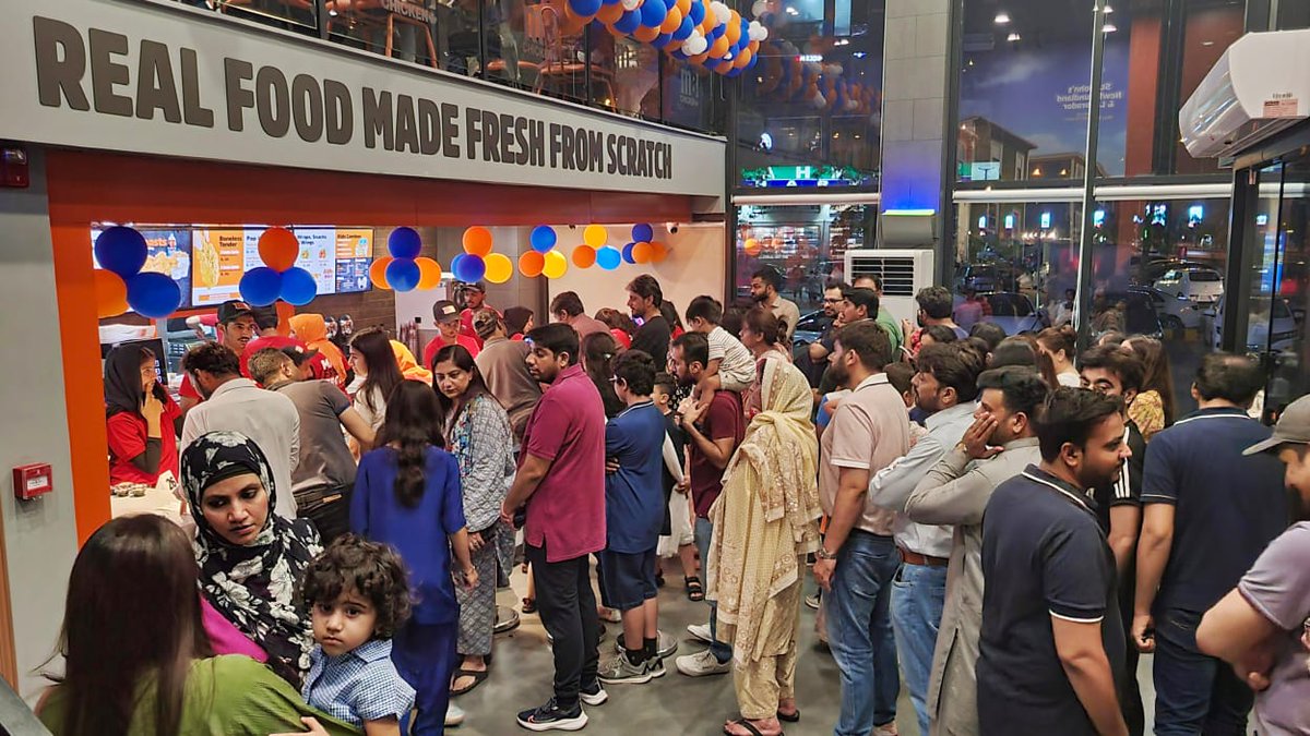 𝘼𝙇𝙄 𝙎𝙐𝙁𝘼𝙄𝙉 (@alihere009) on Twitter photo From Newfoundland to Lahore, this Canadian classic proves real food and real flavor have no borders. Every location brings the same commitment to quality and freshness. Wherever you are, you can Crave Delicious.
#MaryBrownsPakistan
#CraveDelicious
<a href="/MaryBrownsPK/">Mary Brown's Chicken Pakistan</a> From Newfoundland to Lahore, this Canadian classic proves real food and real flavor have no borders. Every location brings the same commitment to quality and freshness. Wherever you are, you can Crave Delicious.
#MaryBrownsPakistan
#CraveDelicious
<a href="/MaryBrownsPK/">Mary Brown's Chicken Pakistan</a>
