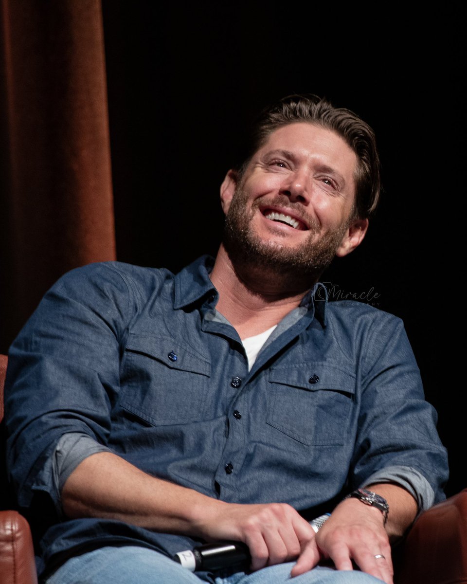 The smile that brightens my days 😍
#JensenAckles #purcon9
<a href="/MiracIePhoto/">miracle photography 📸</a>