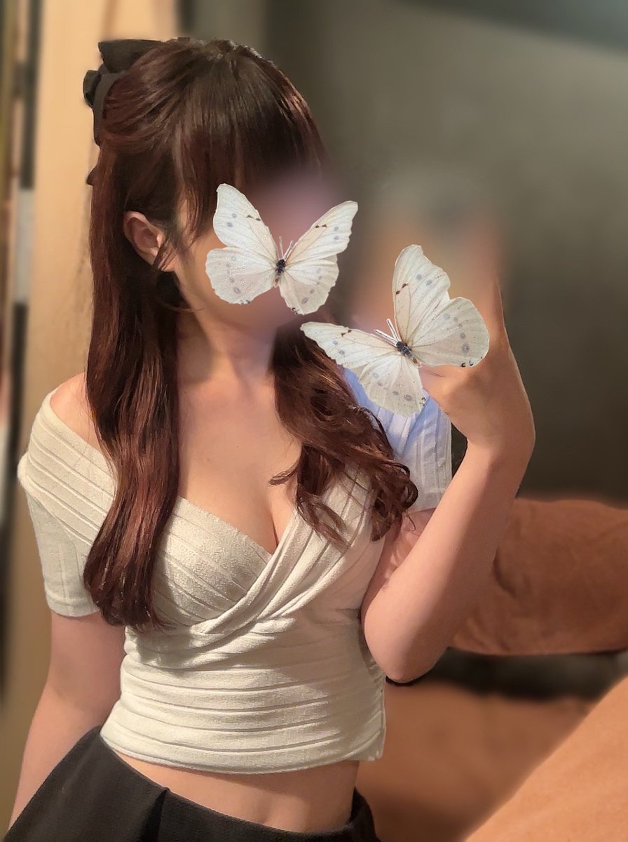 ☀️癒しのご案内です！☀️
本日も素敵なセラピストが出勤しております✨

日曜日のこの時間、
少しでもリラックスしたい方は、ぜひお越しください🌿

誠心誠意、癒しのひとときをご提供いたします💆‍♀️
📞お電話・DMでのご予約お待ちしております！
📲オープンチャットもぜひご登録くださいませ✨