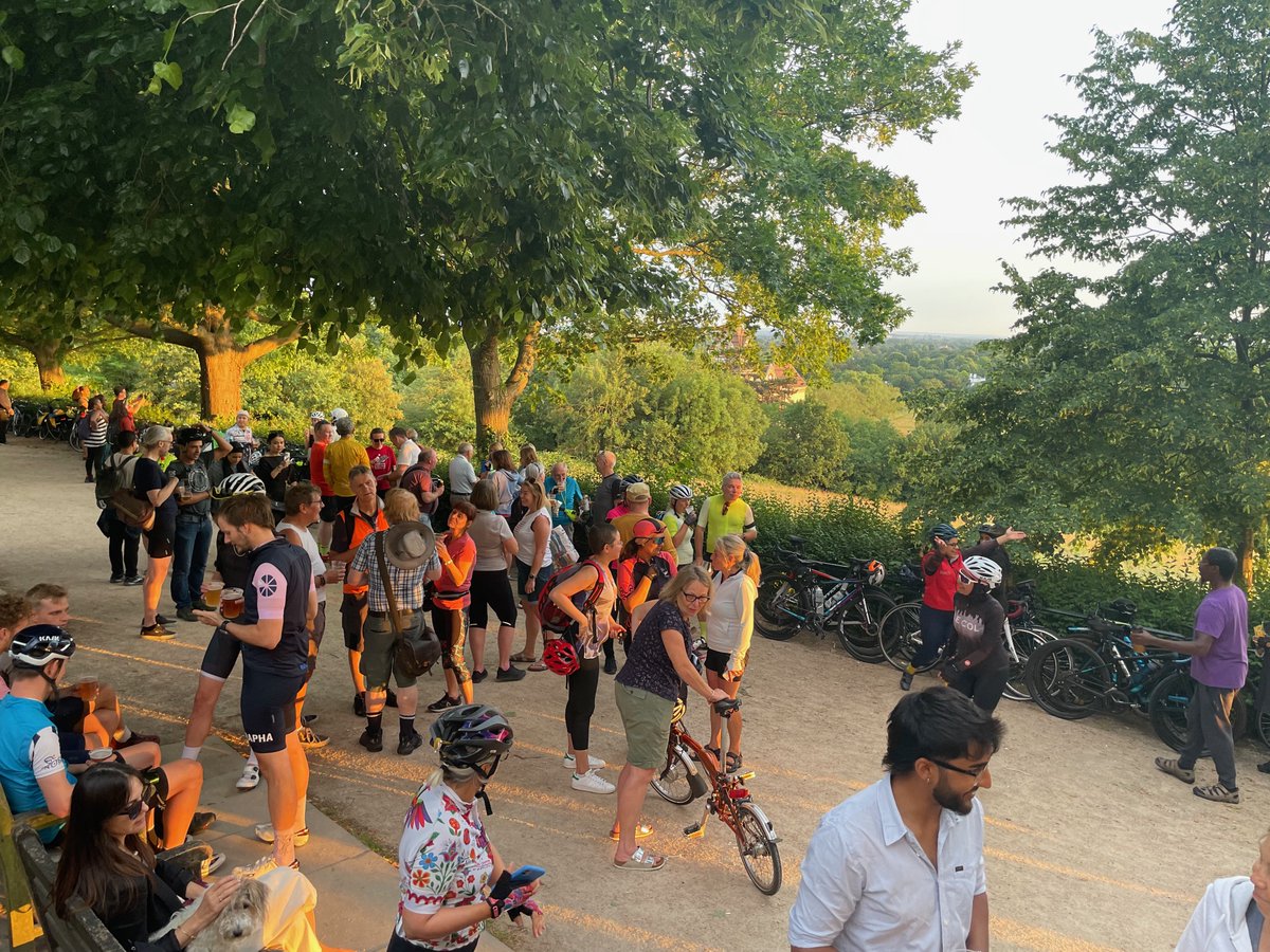 Mid-summer ride to Richmond Hill leaving Brentford Market Place at 7pm Weds 18 June.  Register here: lcc.org.uk/events/midsumm…