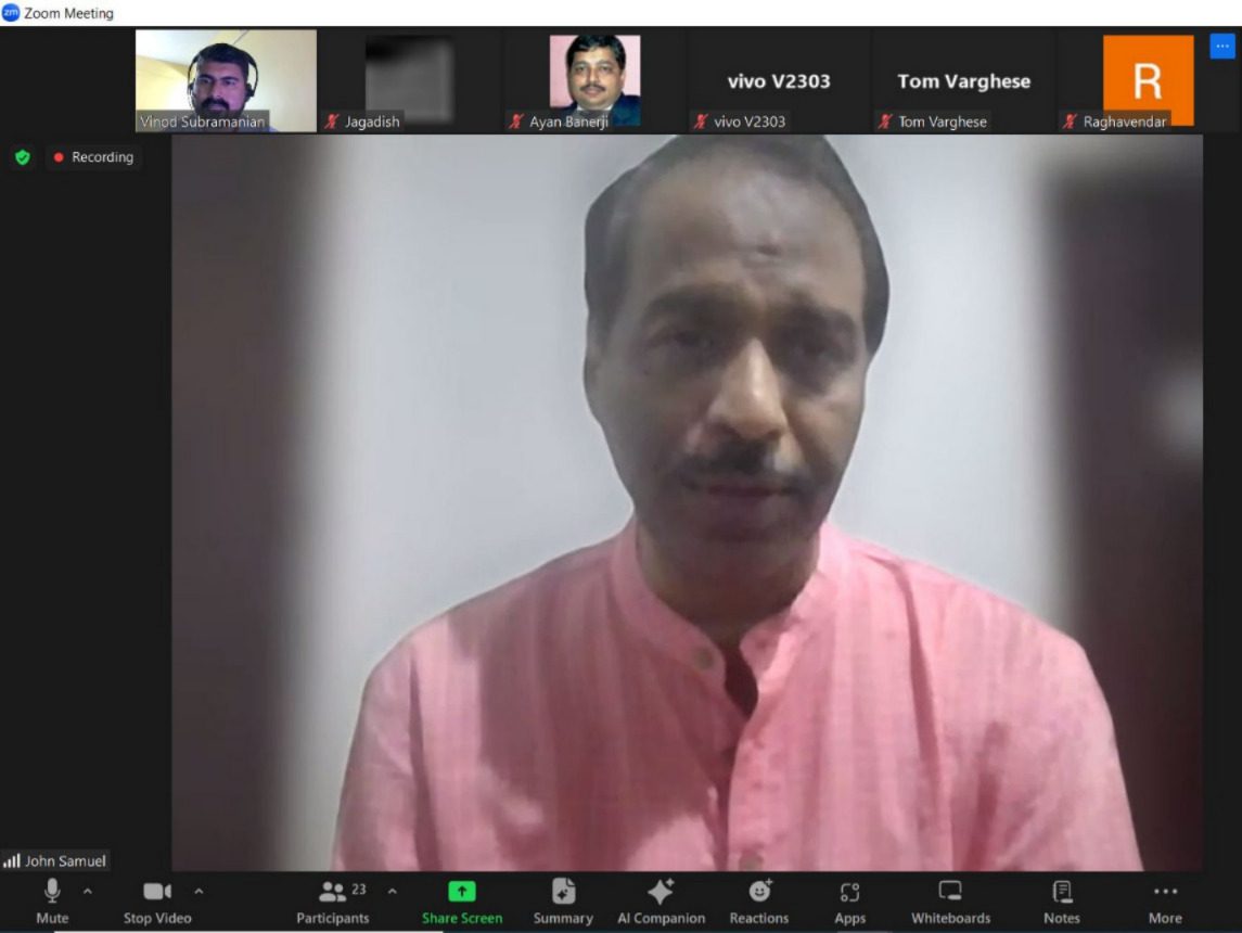 VinodSubram's tweet image. Powerful Think Lab today by AIPC IT Vertical on #TechLayoffs. Tom &amp;amp; Jagadish shared brave accounts on challenges, ageism, &amp;amp; need for a safety net. John Samuel, Public Policy Expert, offered solutions. Crucial discussions on protecting IT pros! #SafetyNet @ProfCong @pravchak