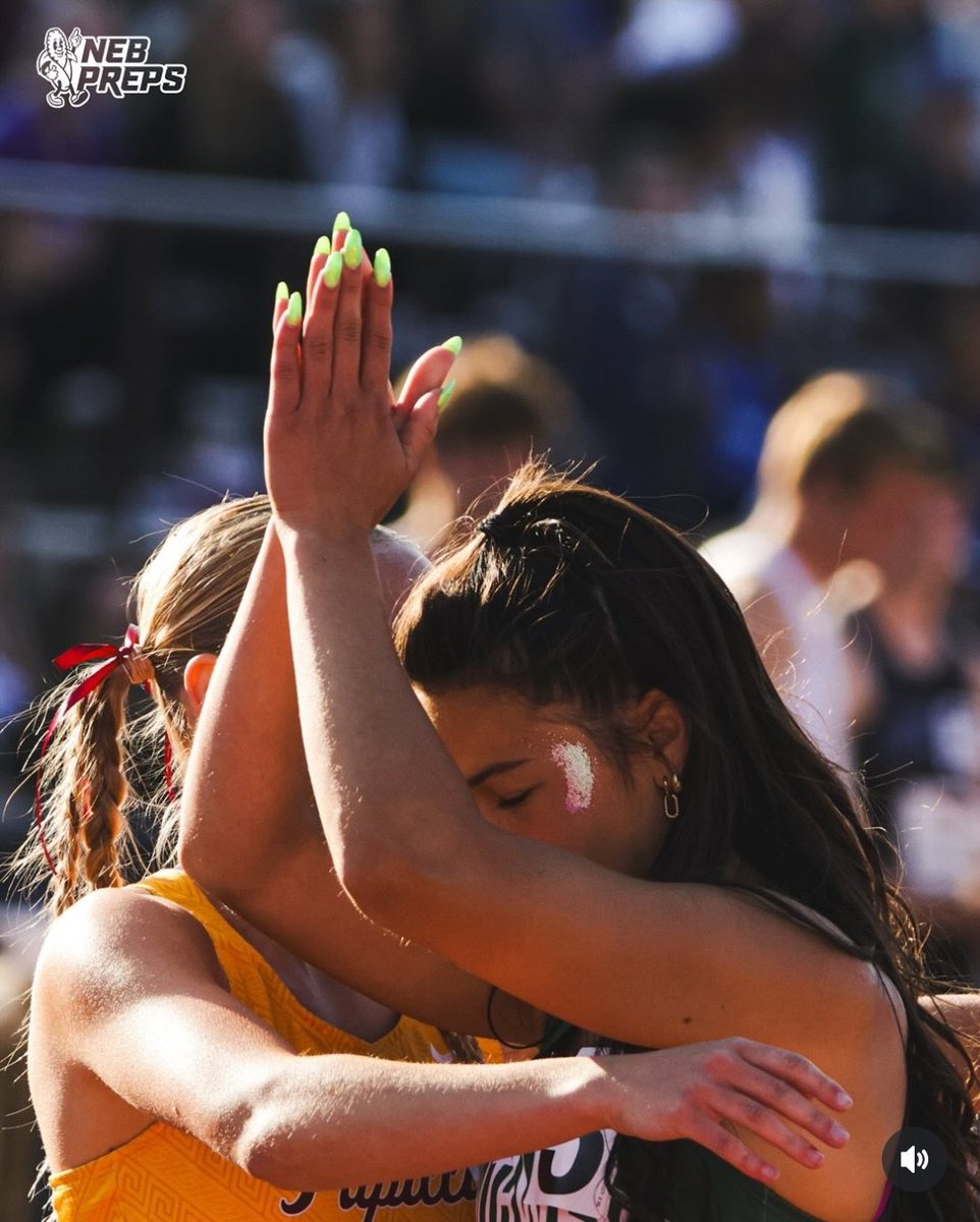 net_oelling's tweet image. Lincoln Southwest 4x400 State Champs!! 🏅 3:53.46 
Congratulations ladies on such an awesome accomplishment.  Congrats on breaking the school record!! 
Mary Beth Hart, Alynna Henderson, Sole Jones and @iamnonicoelling 🔥
@lsw_track , @THEnebpreps , @LPSAthletics